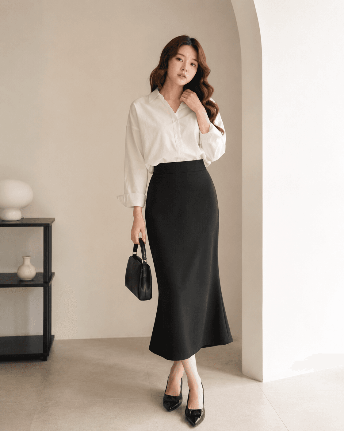 Set sơ mi trắng và chân váy đen